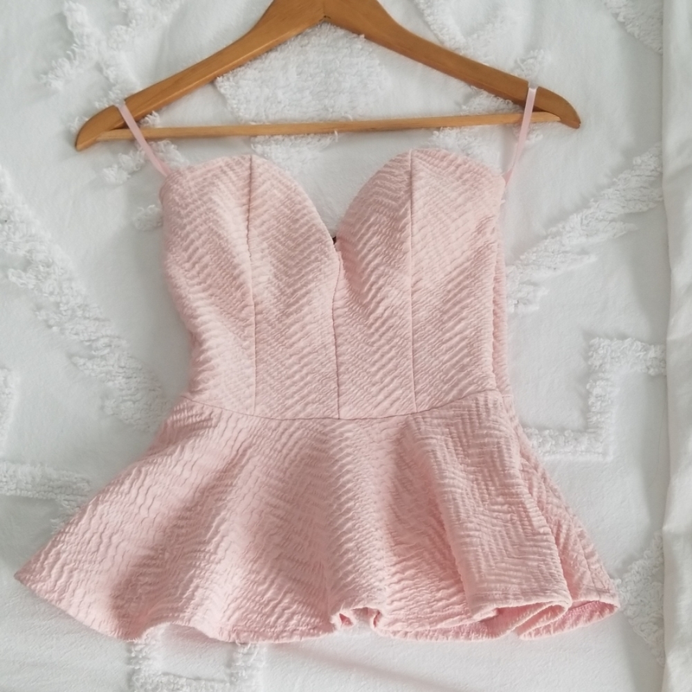 ARDEN B| Light pink strapless peplum top